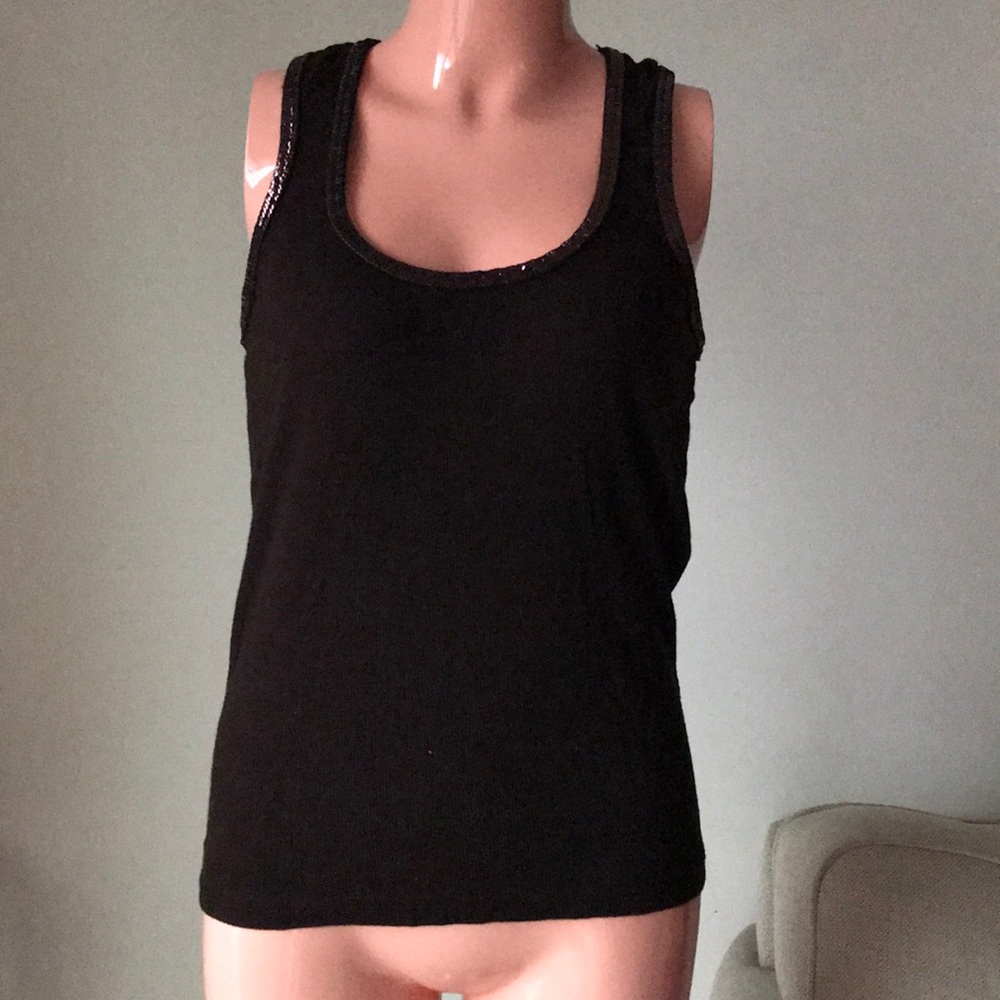 Metro 7 Top
